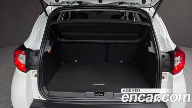 Renault Korea QM3 2017 — photo 30