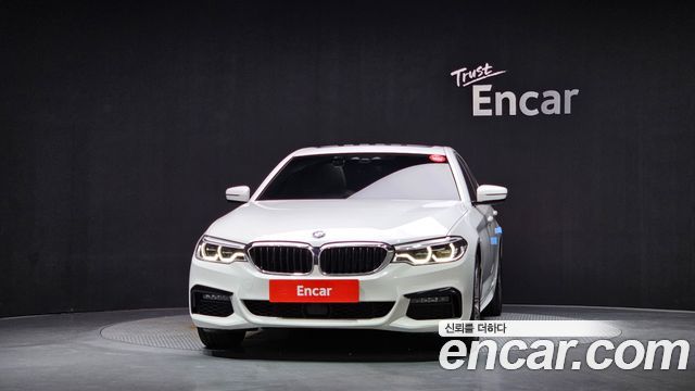 BMW 5-Series 2020 — photo 3