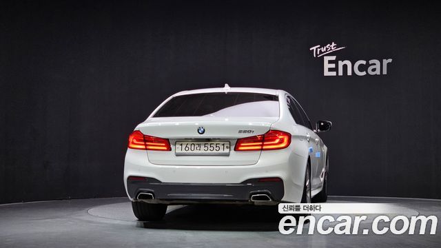 BMW 5-Series 2020 — photo 4