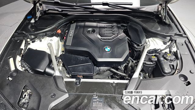BMW 5-Series 2020 — photo 6
