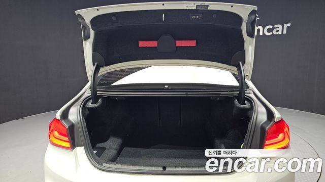BMW 5-Series 2020 — photo 20