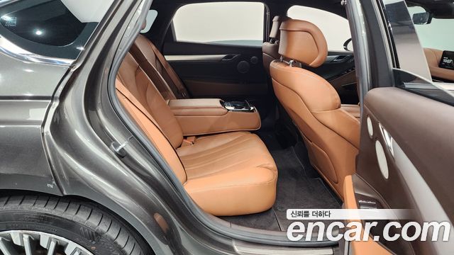 Genesis G80 2022 — photo 17