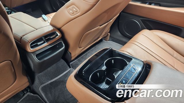 Genesis G80 2022 — photo 23