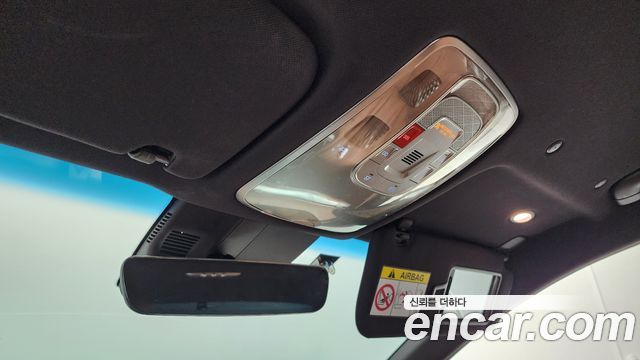 Genesis G80 2022 — photo 24