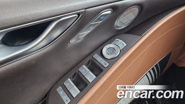 Genesis G80 2022 — photo 28