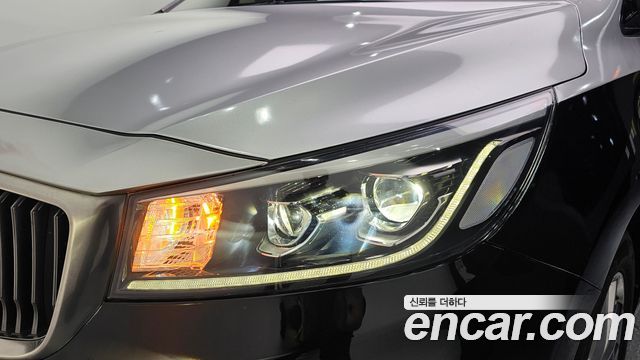 Kia Canival 2019 — photo 8