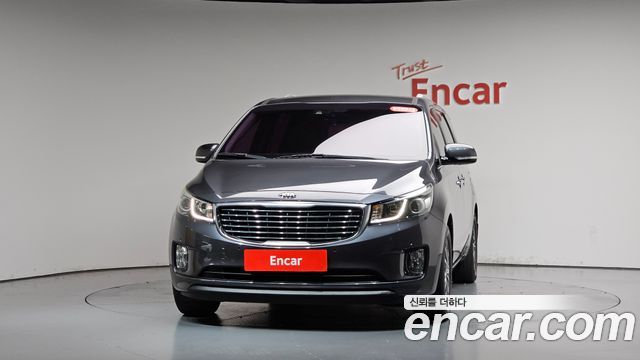 Kia Canival 2015 — photo 3