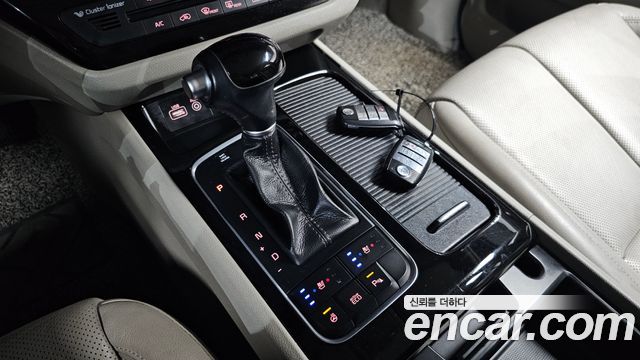 Kia Canival 2015 — photo 12