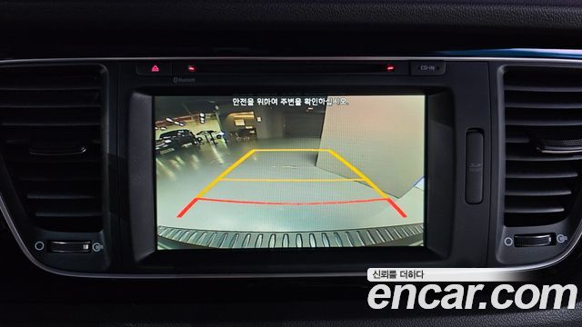 Kia Canival 2015 — photo 21