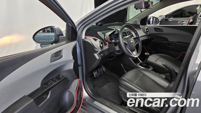 Chevrolet Korea Aveo 2015 — photo 13
