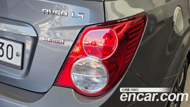 Chevrolet Korea Aveo 2015 — photo 9