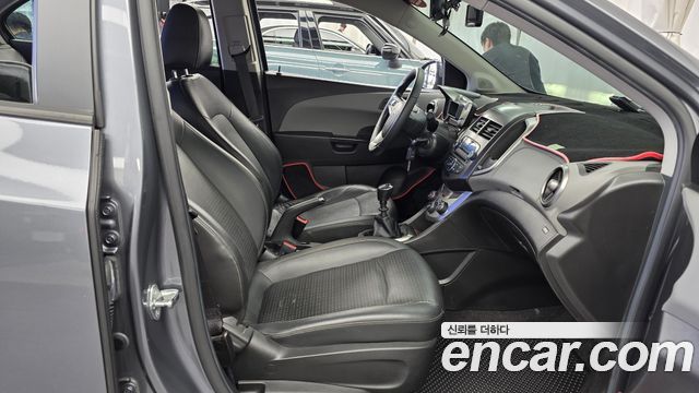 Chevrolet Korea Aveo 2015 — photo 16
