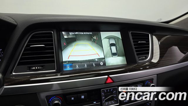 Genesis G80 2017 — photo 21