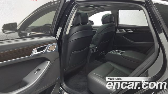Genesis G80 2017 — photo 16