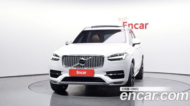 Volvo XC90 2018 — photo 3