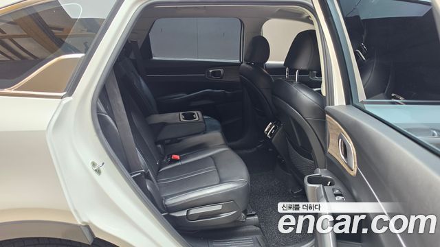 Kia Sorento 2023 — photo 17