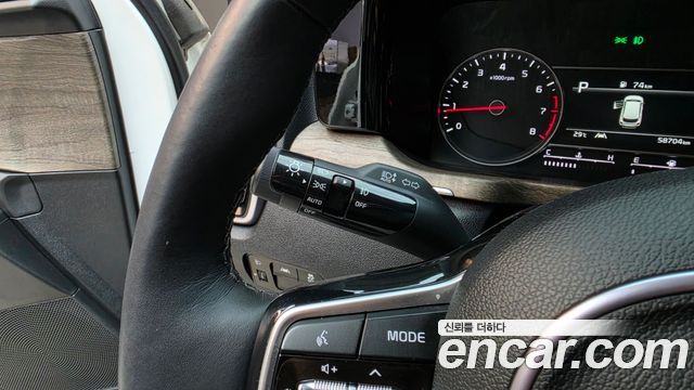 Kia Sorento 2023 — photo 25