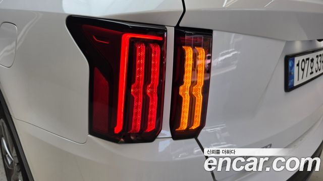 Kia Sorento 2023 — photo 9