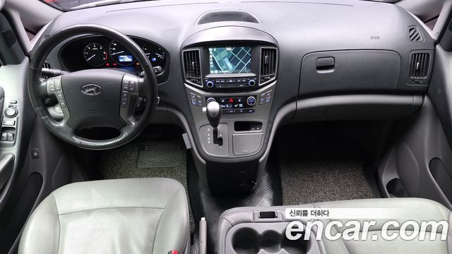 Hyundai Starex 2018 — photo 10