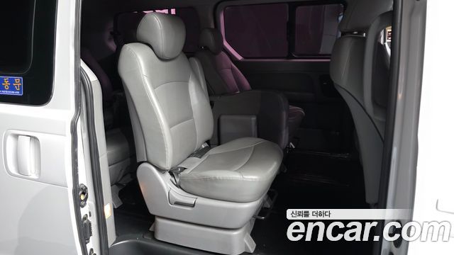 Hyundai Starex 2018 — photo 18