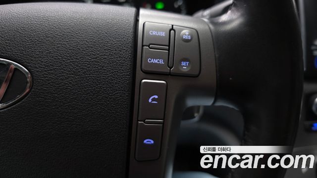 Hyundai Starex 2018 — photo 23