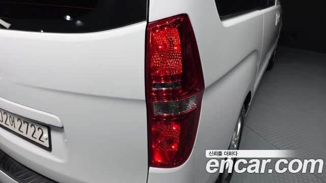 Hyundai Starex 2018 — photo 9