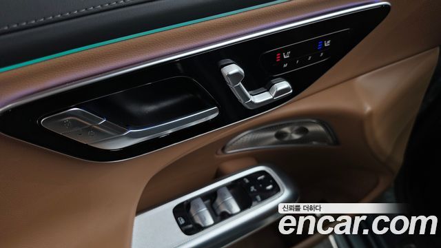 Mercedes-Benz E-Class 2025 — photo 24