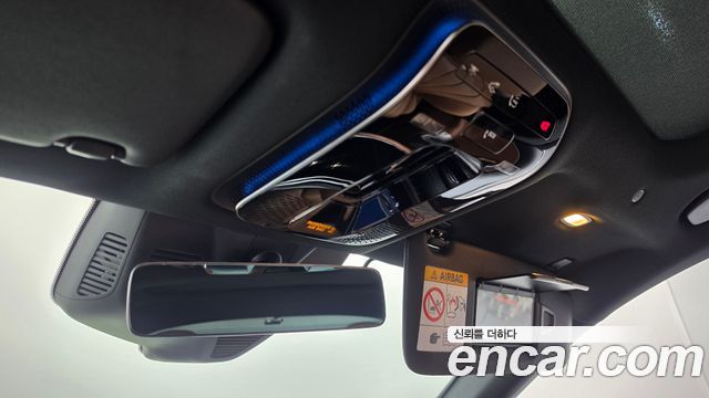 Mercedes-Benz E-Class 2025 — photo 25
