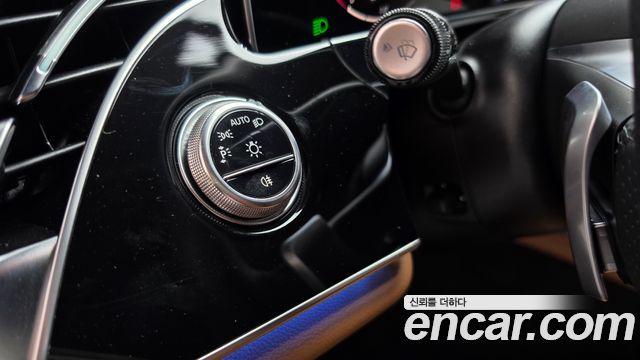 Mercedes-Benz E-Class 2025 — photo 26