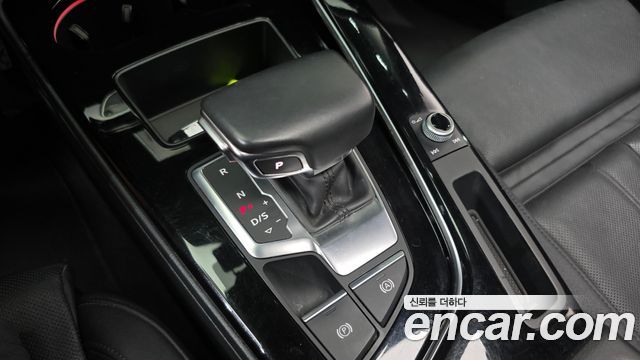 Audi A4 2020 — photo 9
