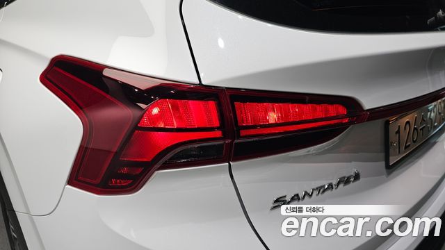 Hyundai Santafe 2023 — photo 9