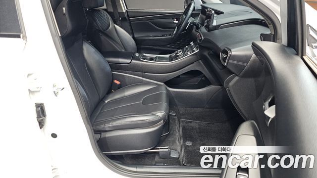 Hyundai Santafe 2023 — photo 16