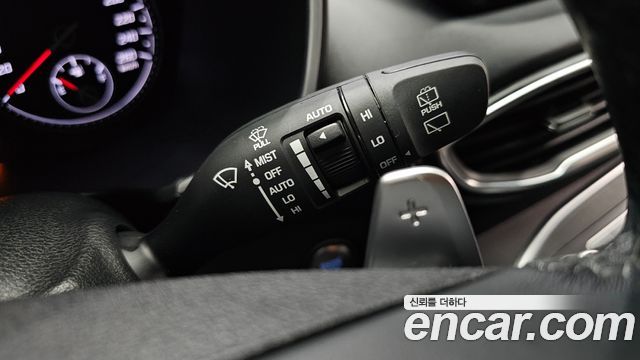 Hyundai Santafe 2023 — photo 27