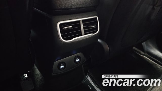 Hyundai Santafe 2023 — photo 30
