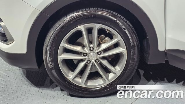 Hyundai Santafe 2016 — photo 5