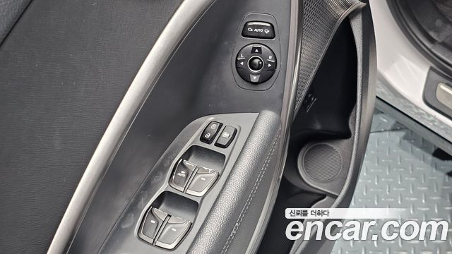 Hyundai Santafe 2016 — photo 24
