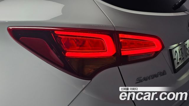 Hyundai Santafe 2016 — photo 9