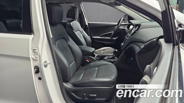 Hyundai Santafe 2016 — photo 16