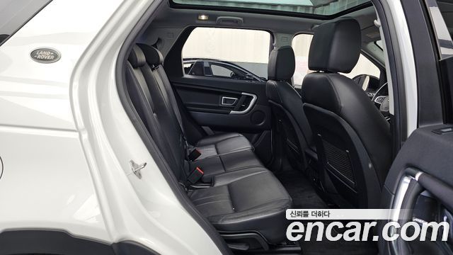 Land Rover Discovery Sport 2018 — photo 18