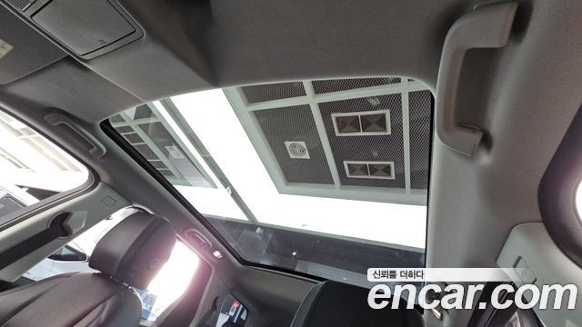 Land Rover Discovery Sport 2018 — photo 23
