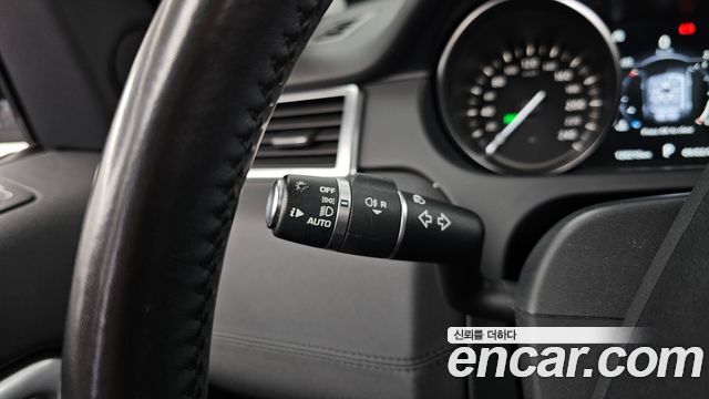 Land Rover Discovery Sport 2018 — photo 34