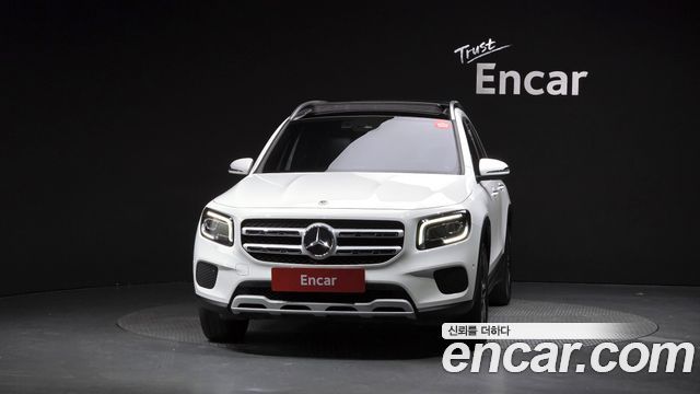 Mercedes-Benz GLB-Class 2021 — photo 3