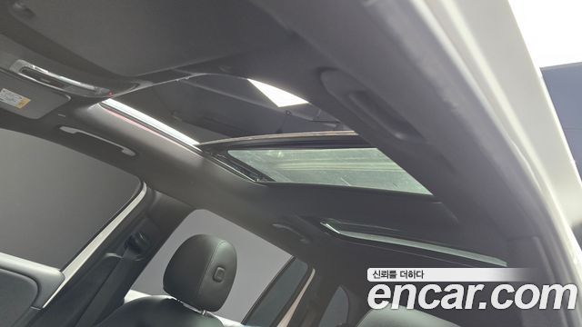 Mercedes-Benz GLB-Class 2021 — photo 19