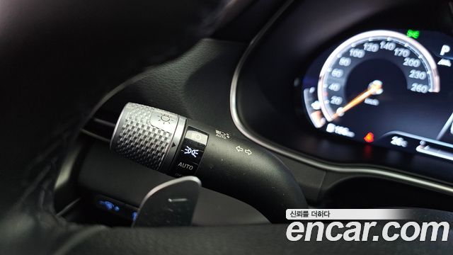 Genesis GV80 2021 — photo 39