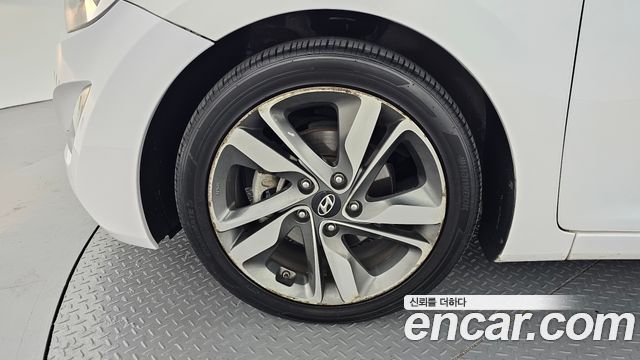 Hyundai AVANTE 2015 — photo 5