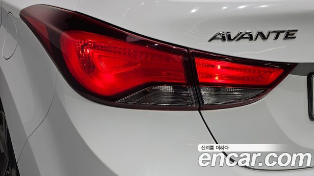 Hyundai AVANTE 2015 — photo 9