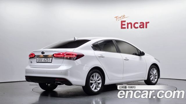 Kia K3 2017 — photo 2