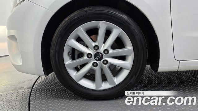 Kia K3 2017 — photo 5