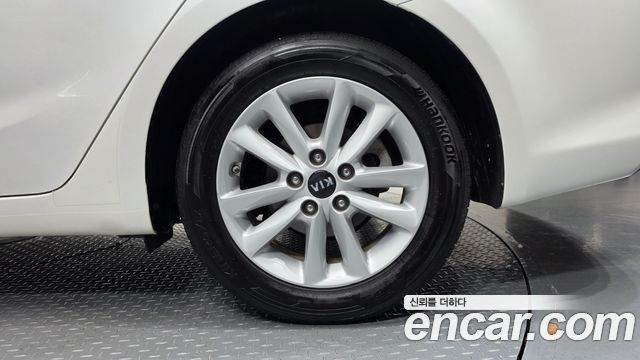 Kia K3 2017 — photo 7