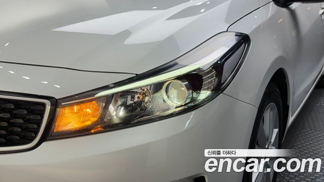 Kia K3 2017 — photo 8